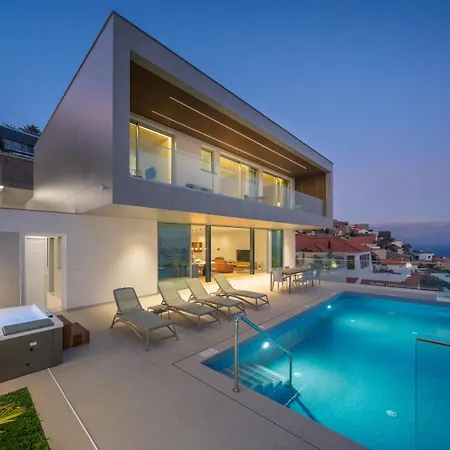 Ourmadeira - Grandview Cristo Rei *