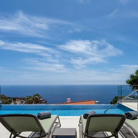 Ourmadeira - Grandview Cristo Rei Garajau