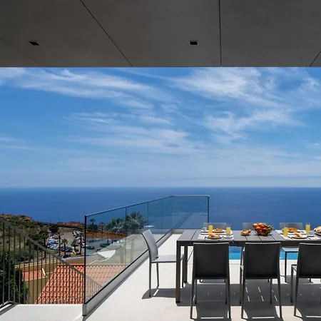 Ourmadeira - Grandview Cristo Rei Villa Garajau