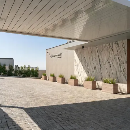 Ourmadeira - Grandview Cristo Rei * Garajau